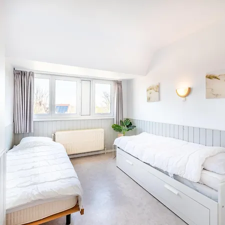 Villa House Near De Hoge Blekker Dunes, Cleaning Included