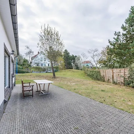 Villa House Near De Hoge Blekker Dunes, Cleaning Included *