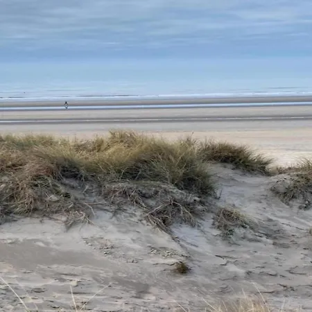 House Near De Hoge Blekker Dunes, Cleaning Included Villa Koksijde
